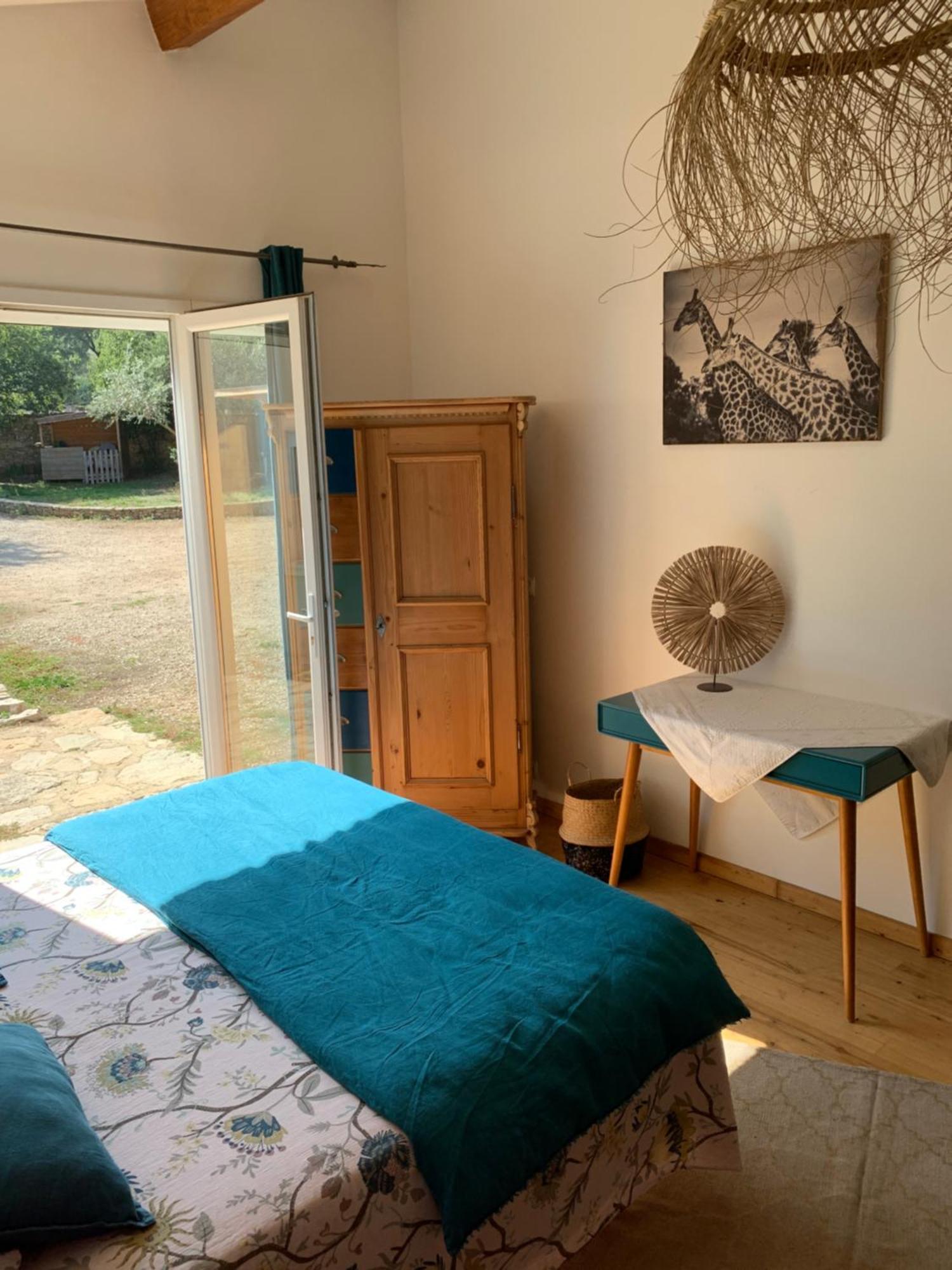 La Chambre Haute Et Son Spa Ним Экстерьер фото
