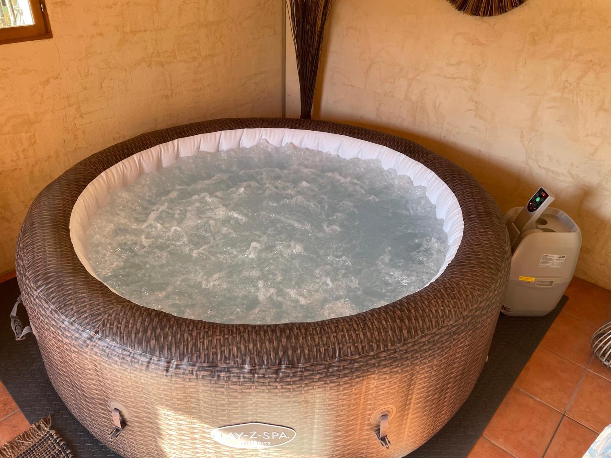 La Chambre Haute Et Son Spa Ним Экстерьер фото